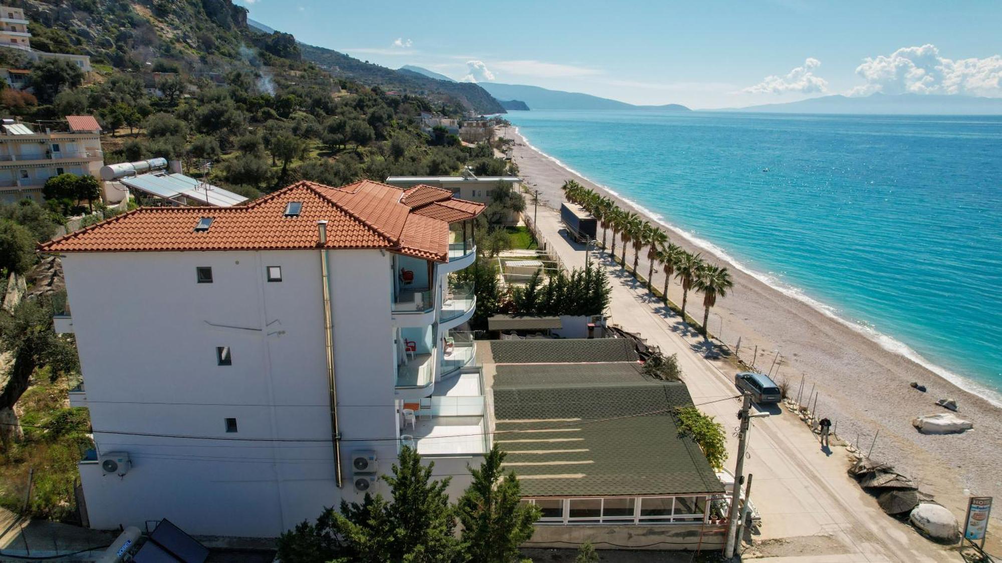 Hotel Take Borsh Εξωτερικό φωτογραφία